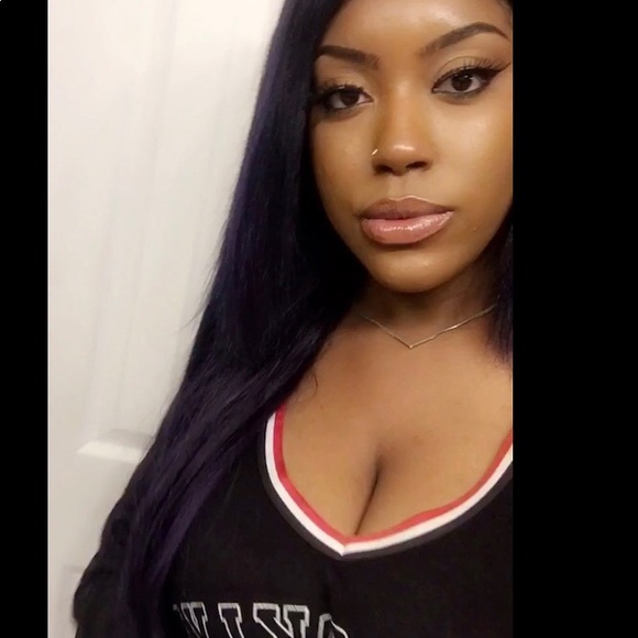 Meet your Posher, Naya - Picture 1 of 1